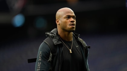 How Much Is Adrian Peterson Current Net Worth