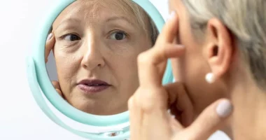 Non-Surgical Treatments To Tighten Loose Sagging Skin