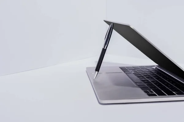 Why Laptop Designs Need a Rethink That Can Make Them More Versatile